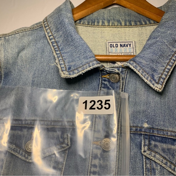 OLD NAVY Boys Lightly Distressed Denim Jean Jacket Trucker Long Sleeve XL Unisex - Picture 10 of 10